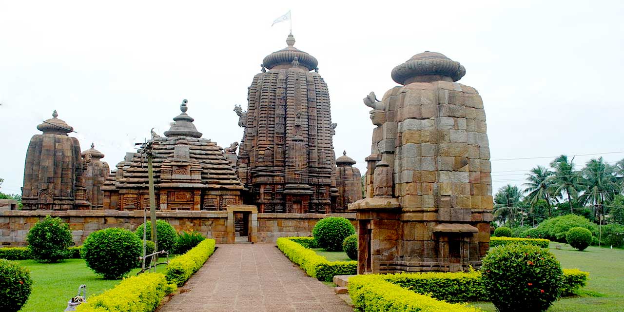 Brahmeshwara Temple, Bhubaneswar Tourist Attraction
