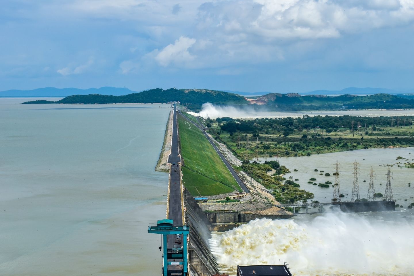 Hirakud Dam Bhubaneswar Hirakud Dam Bhubaneswar